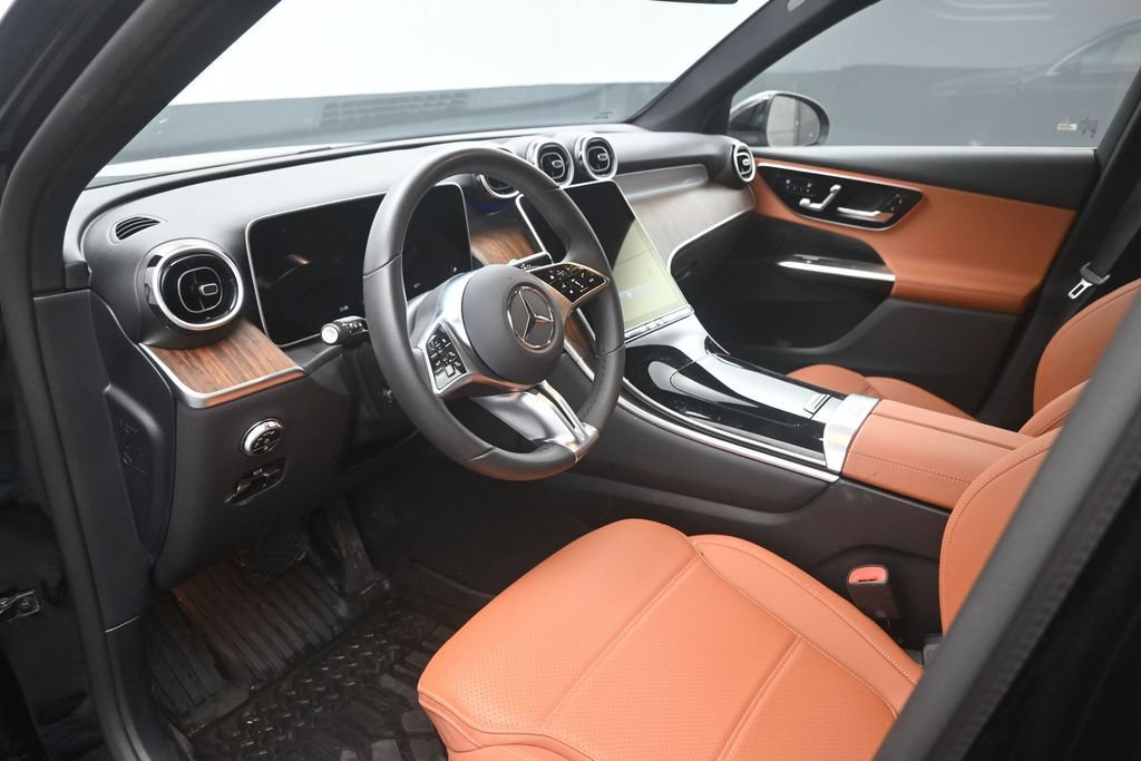 Used 2026 Mercedes-Benz GLC 300 image 19