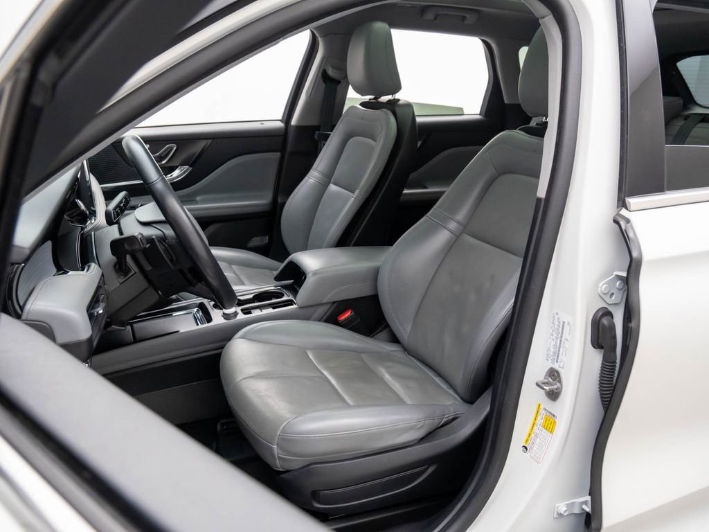 Used 2021 Lincoln Corsair Standard w/ Premium Package image 15