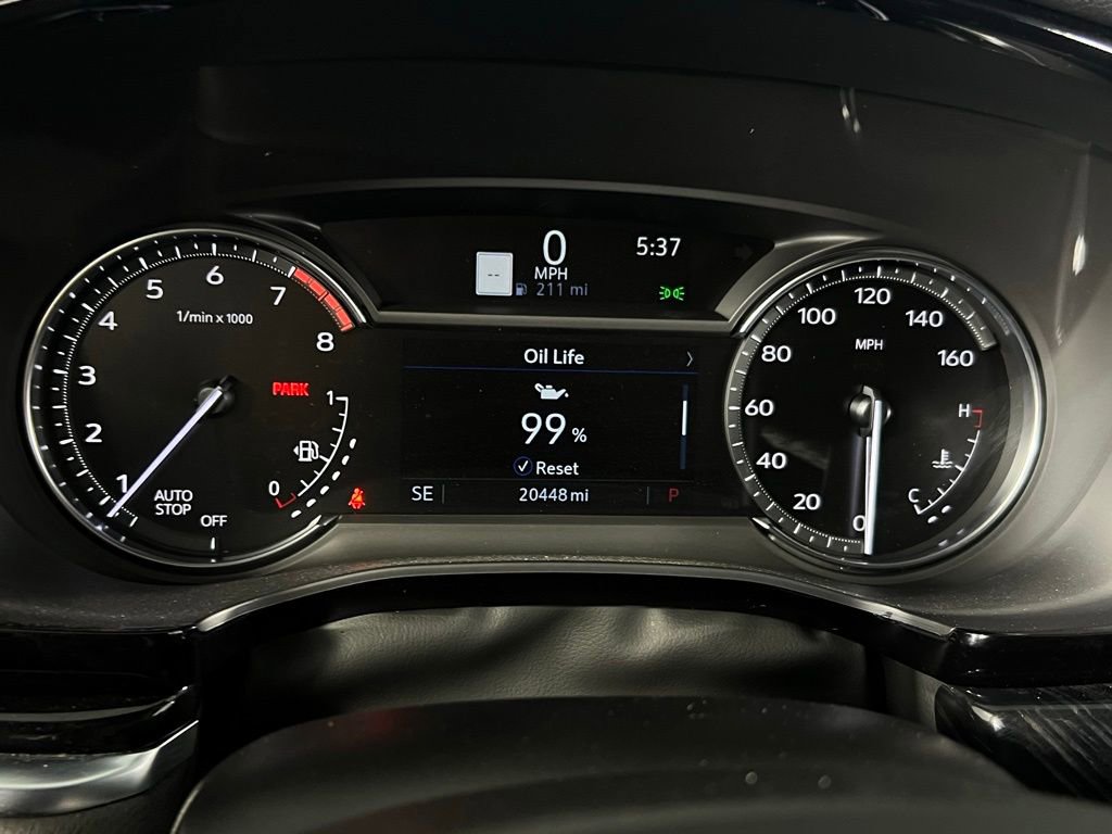 Used 2025 Cadillac XT6 Premium Luxury image 18