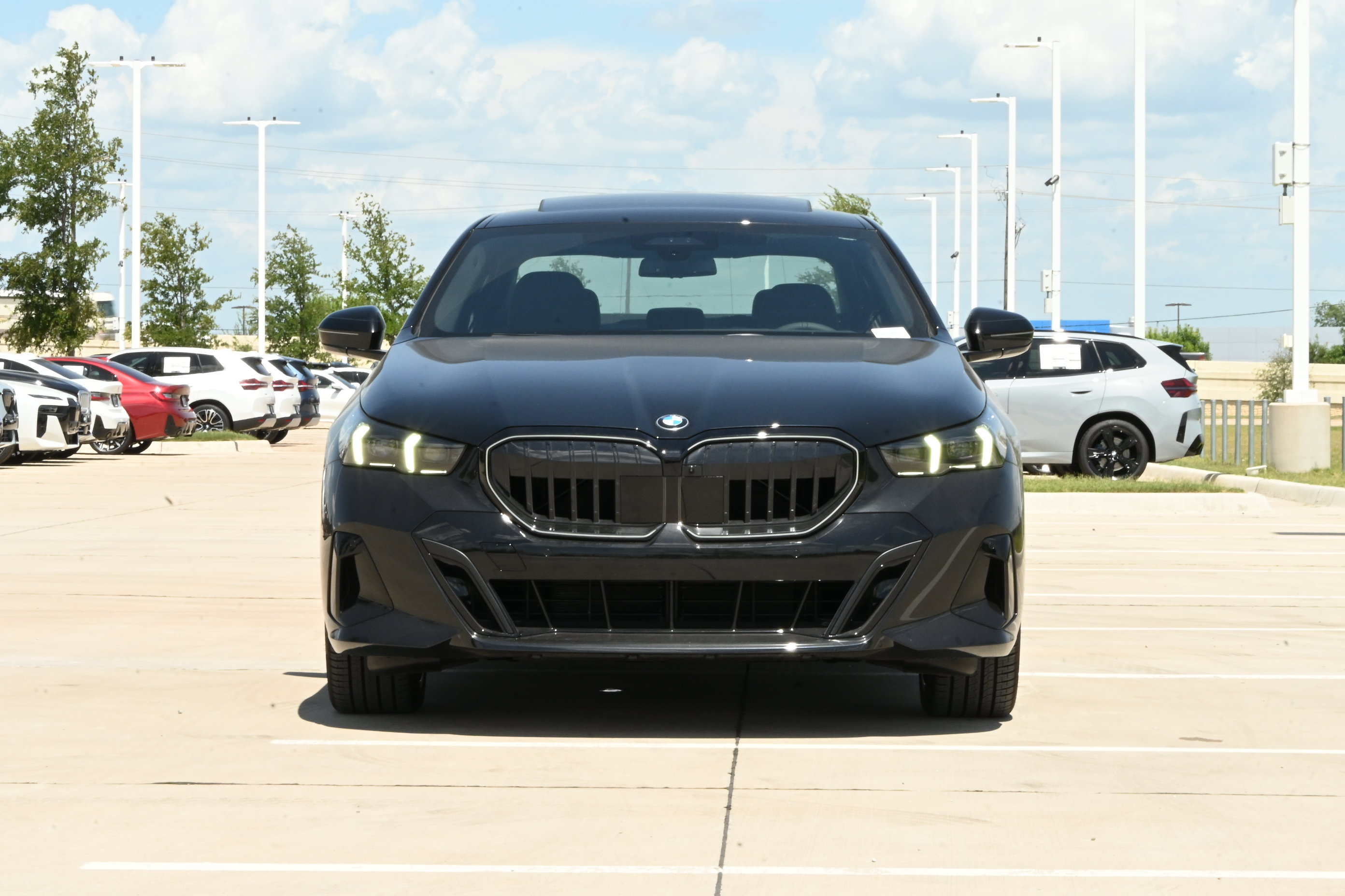 New 2027 BMW 540i xDrive w/ M Sport Package AWD/4WD image 2