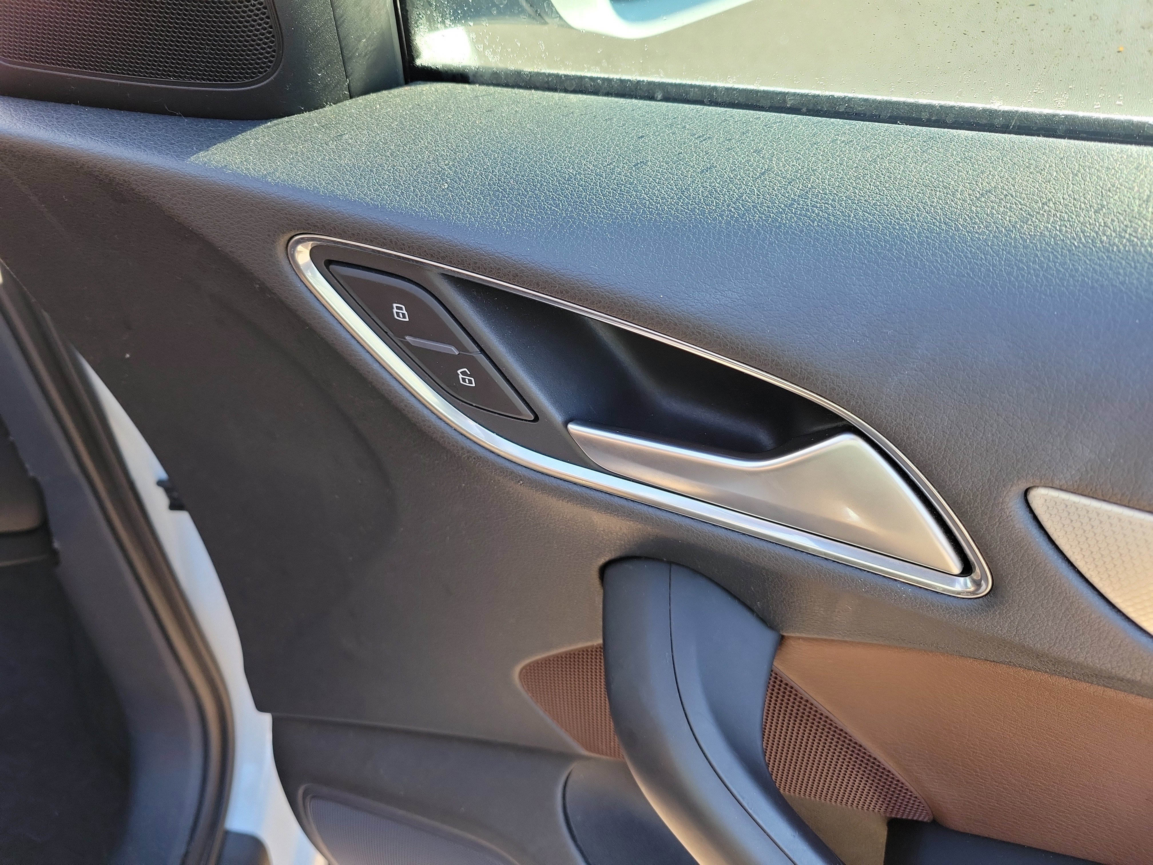 Used 2018 Audi Q3 2.0T Premium Plus w/ Premium Plus Package image 11