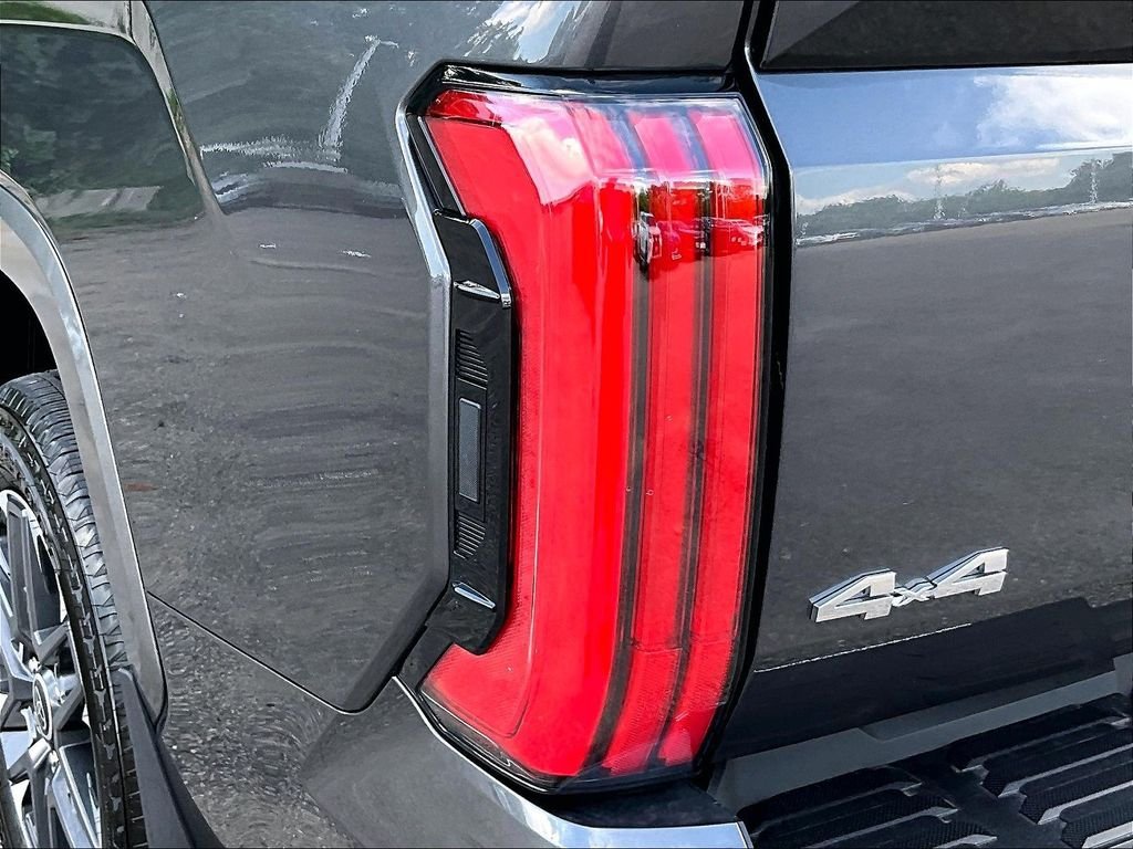 Certified 2024 Toyota Tundra Limited AWD/4WD image 32