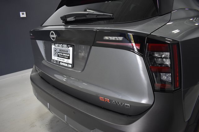 Certified 2025 Nissan Kicks SR image 12