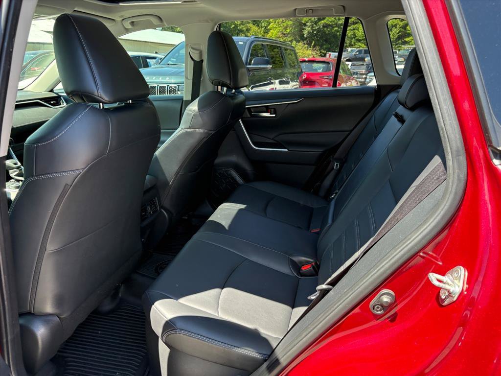 Used 2023 Toyota RAV4 XLE Premium AWD/4WD image 21