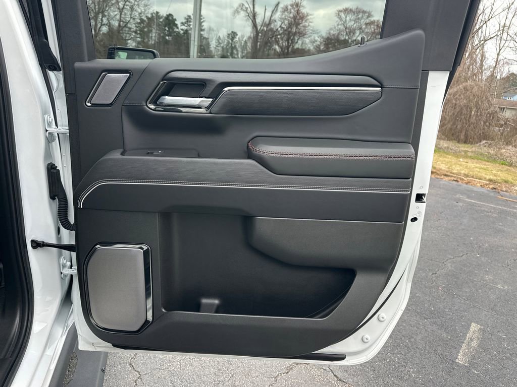 Used 2025 GMC Sierra 1500 AT4X image 17