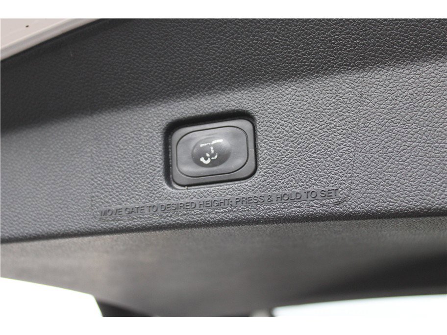 Used 2017 Ford Explorer Platinum image 33