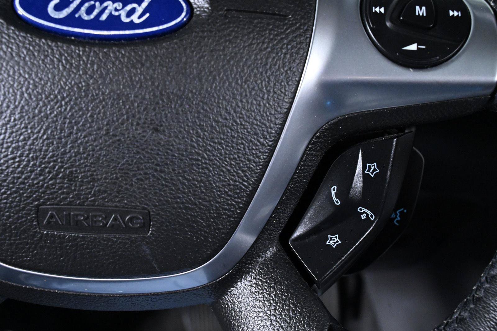 Used 2012 Ford Focus Titanium FWD image 12
