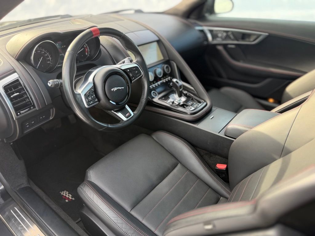 Used 2020 Jaguar F-TYPE Checkered Flag image 11