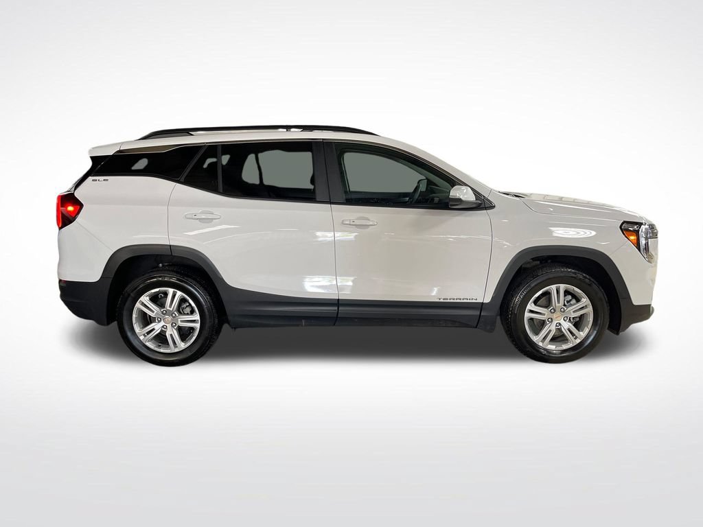 Used 2024 GMC Terrain SLE w/ Driver Convenience Package AWD/4WD image 7