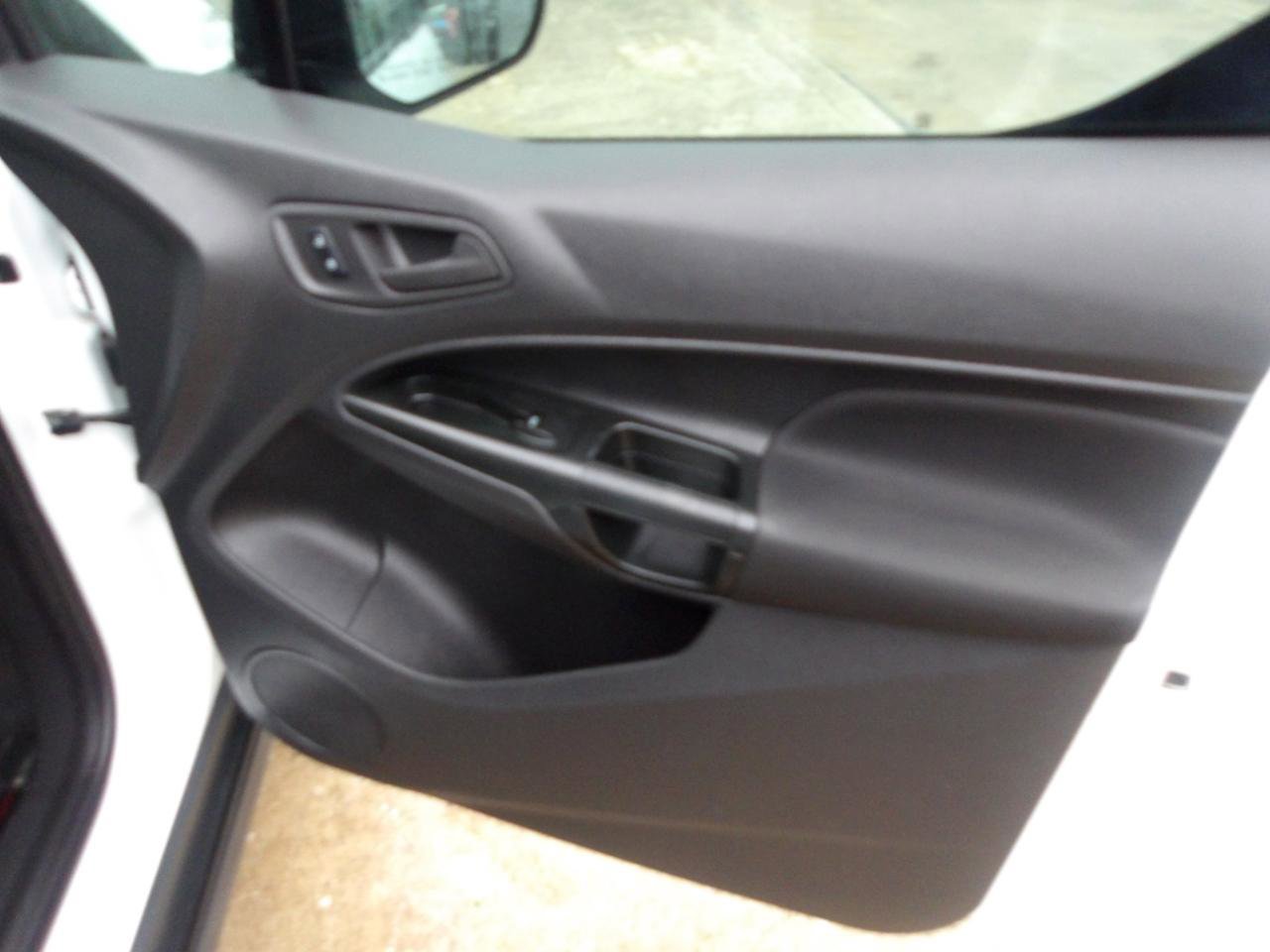 Used 2017 Ford Transit Connect XL FWD image 8