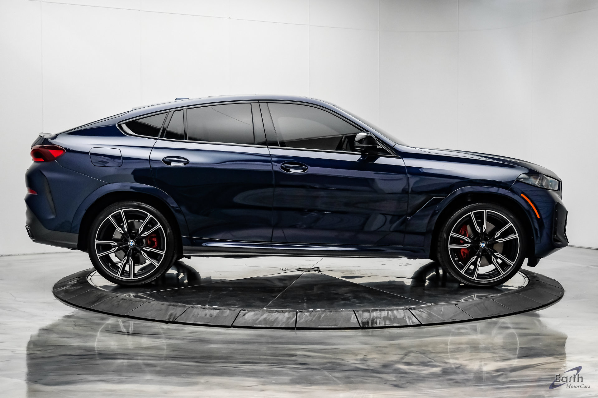 Used 2025 BMW X6 M60i w/ M Sport Professional Package AWD/4WD image 21