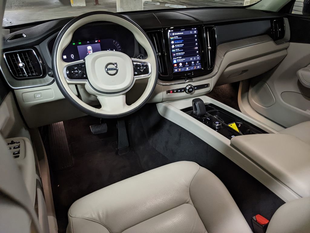 Certified 2023 Volvo XC60 B5 Plus w/ Climate Package AWD/4WD image 12