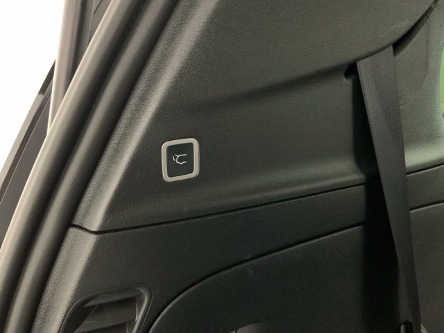 Used 2026 Chrysler Pacifica Limited FWD image 45