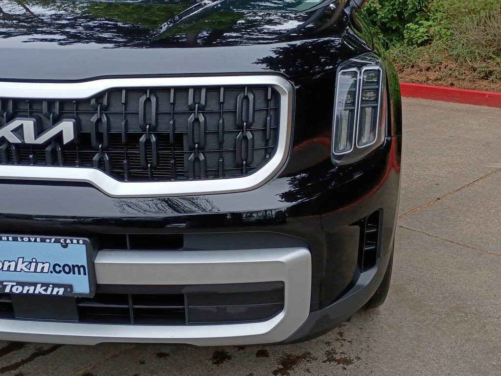 Used 2023 Kia Telluride EX w/ EX Captain's Chair Package AWD/4WD image 9