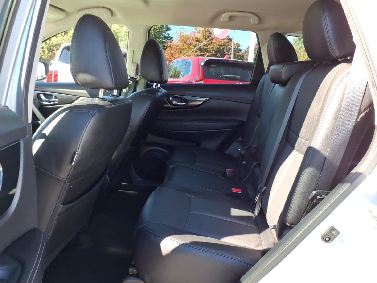 Used 2020 Nissan Rogue SL AWD/4WD image 13