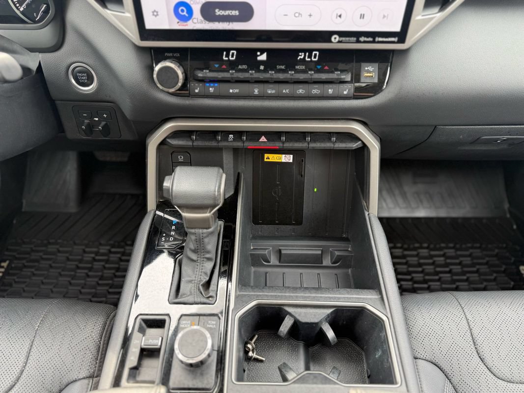 Used 2023 Toyota Tundra Limited AWD/4WD image 22