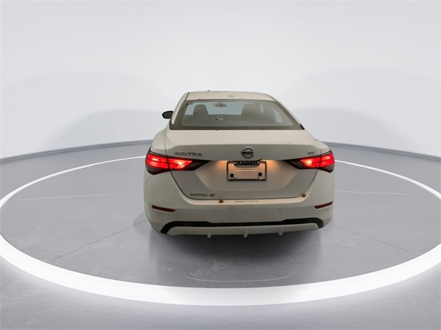 Used 2023 Nissan Sentra SV image 3