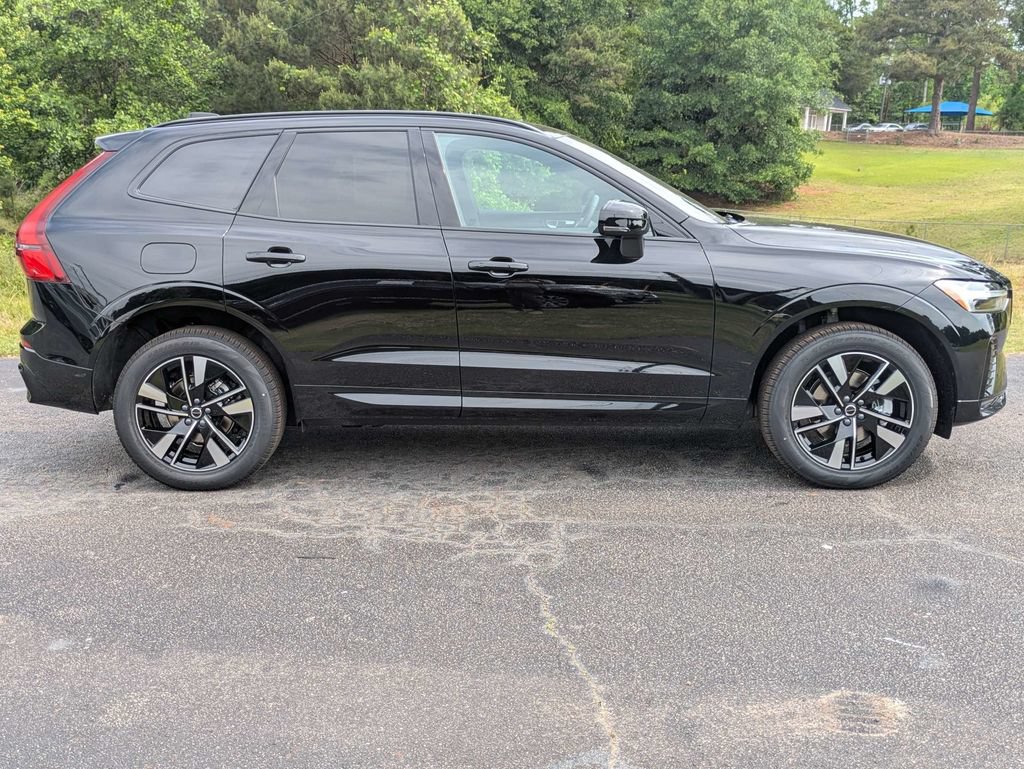 New 2026 Volvo XC60 B5 Core w/ Protection Package Premier AWD/4WD image 7
