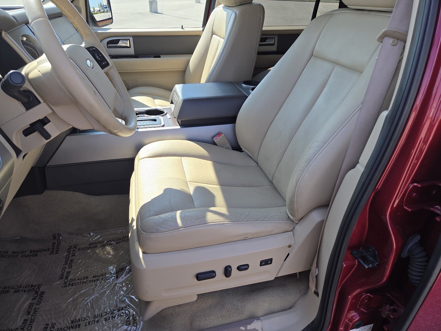 Used 2014 Ford Expedition EL XLT w/ Equipment Group 202A AWD/4WD image 23