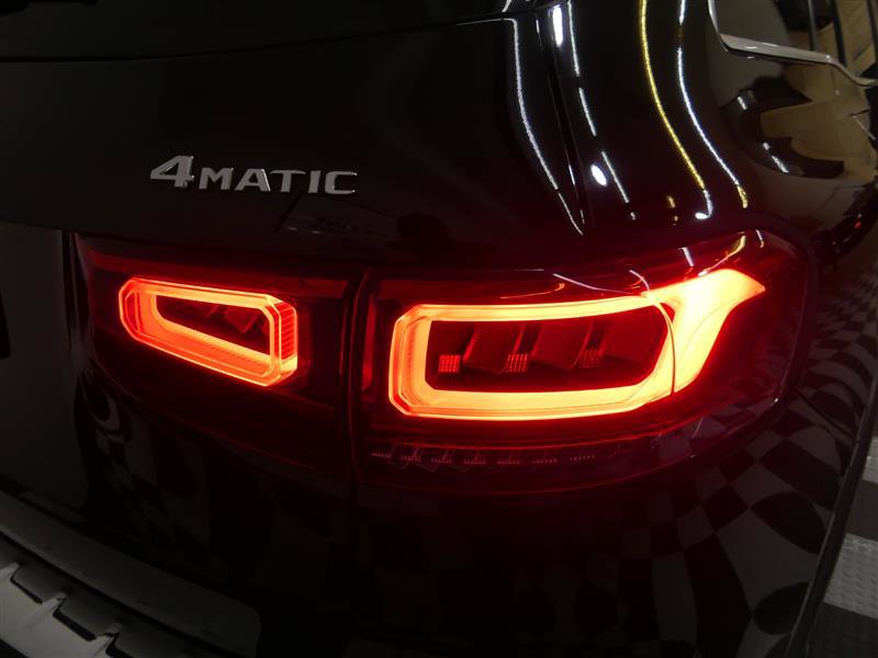 Used 2020 Mercedes-Benz GLB 250 4MATIC image 13