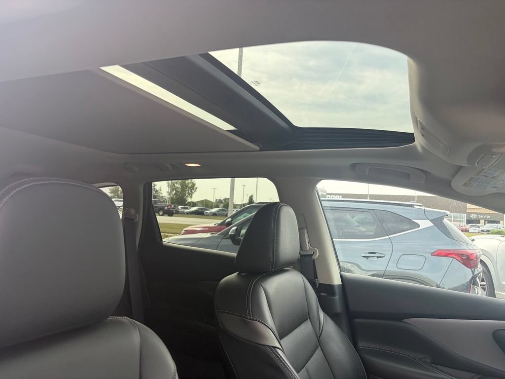 Used 2022 Nissan Murano SL w/ SL Moonroof Package AWD/4WD image 18