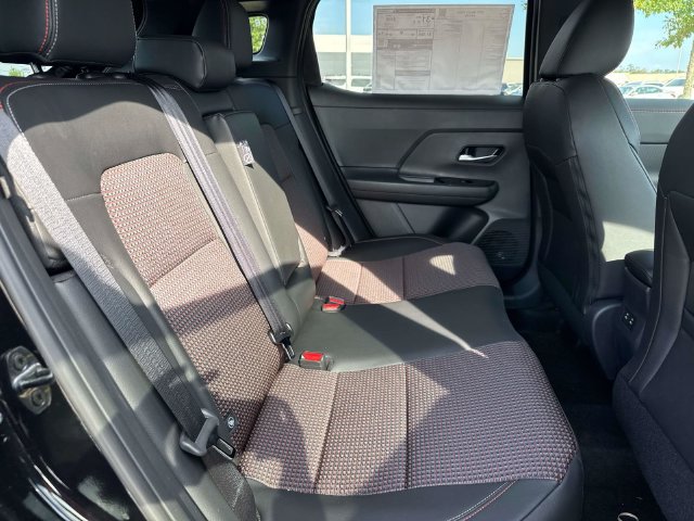 New 2027 Nissan Kicks SR FWD image 12