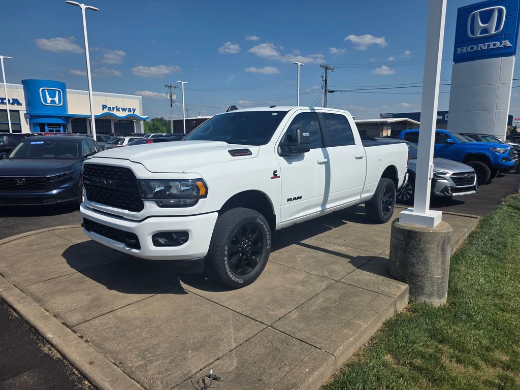 Used 2024 RAM 3500 Big Horn w/ Night Edition AWD/4WD image 6