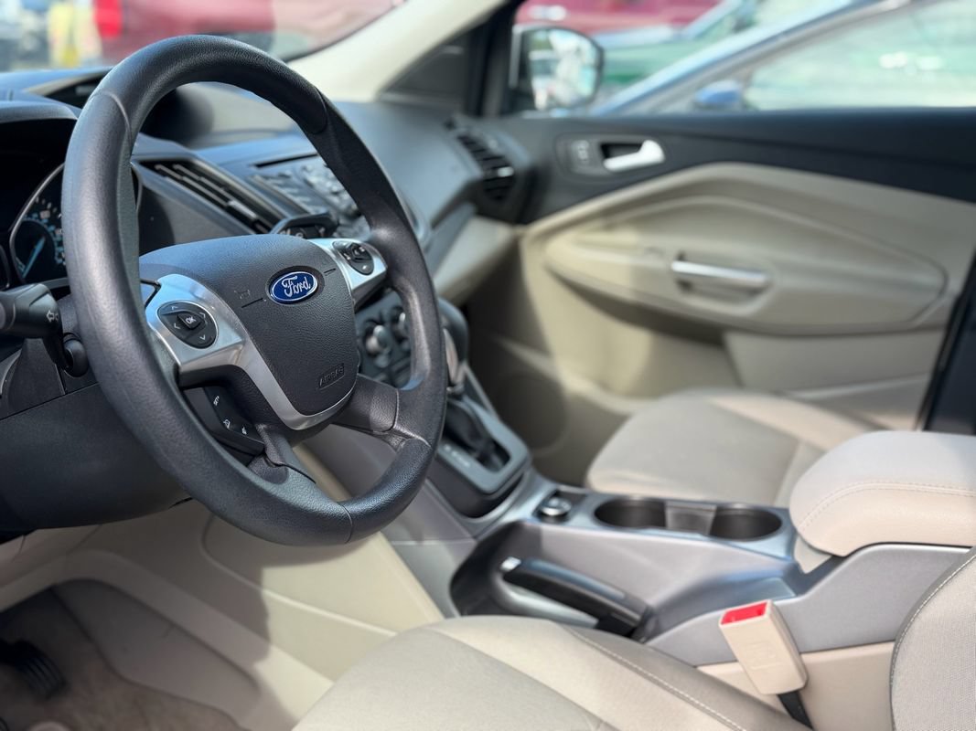 Used 2016 Ford Escape SE AWD/4WD image 21