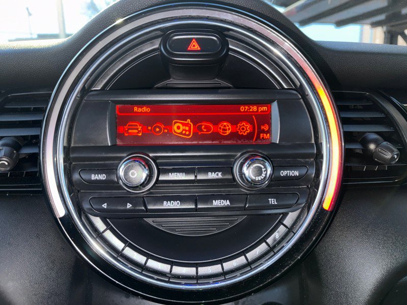 Used 2014 MINI Cooper 2-Door Hardtop image 39