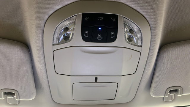 Used 2024 Chrysler Pacifica Touring-L FWD image 34