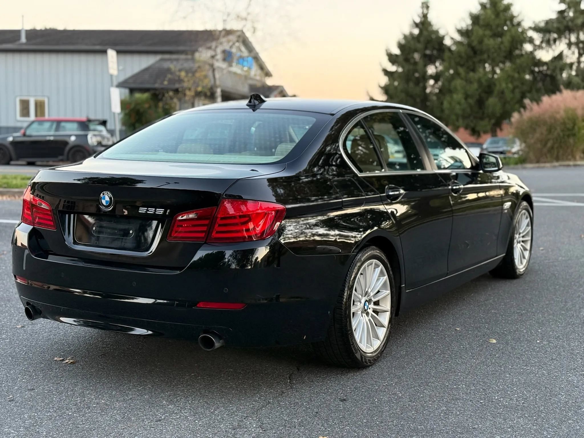 Used 2012 BMW 535i xDrive Sedan image 11