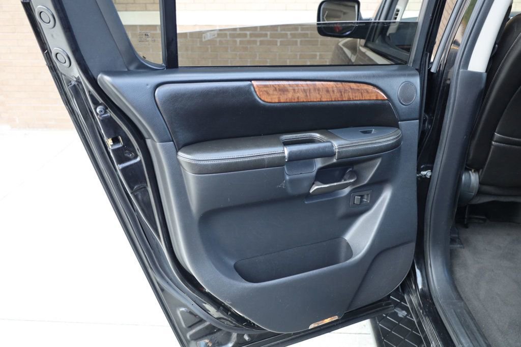 Used 2010 Nissan Armada Platinum image 29