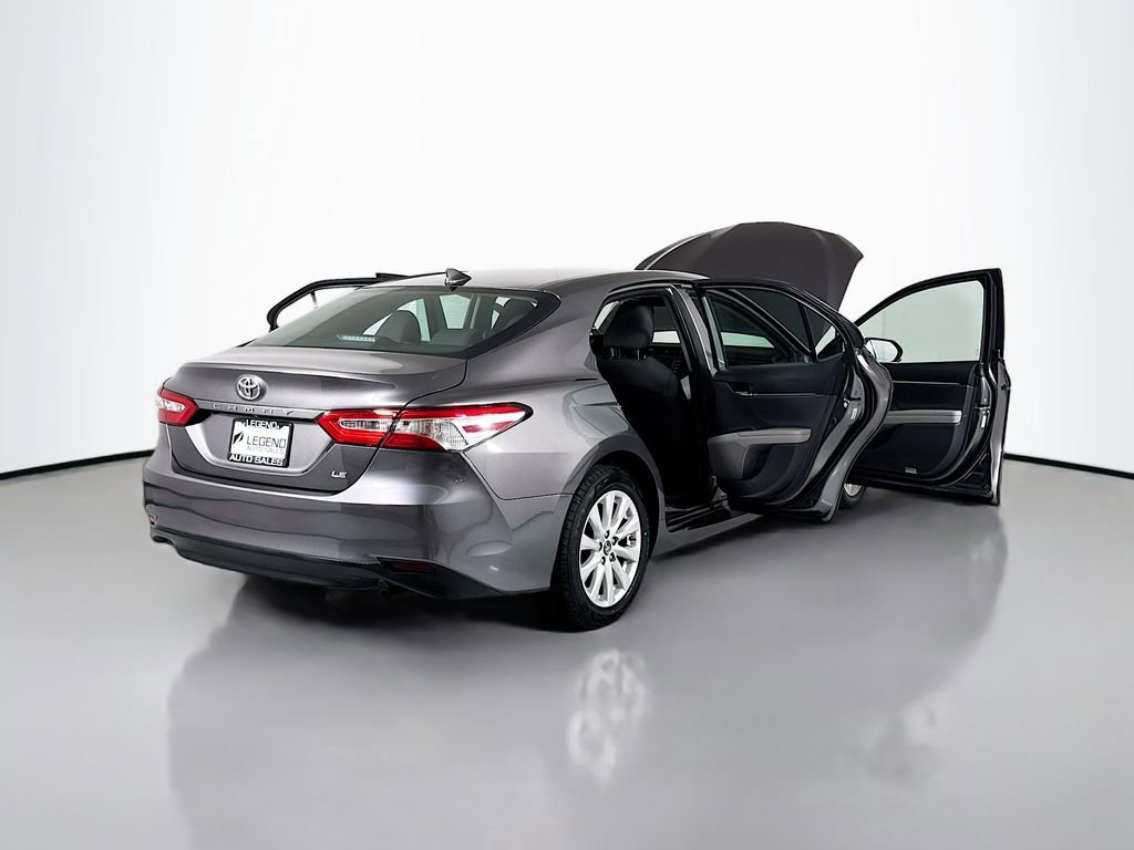 Used 2019 Toyota Camry LE FWD image 17