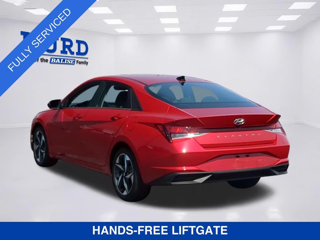 Used 2023 Hyundai Elantra SEL w/ Convenience Package FWD image 7