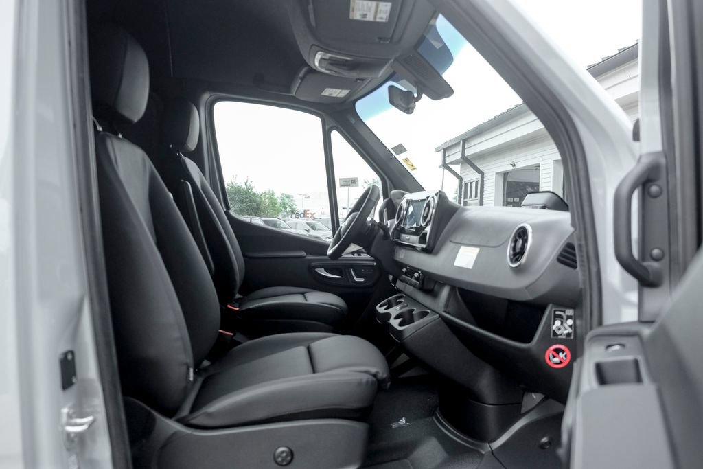 New 2026 Mercedes-Benz Sprinter 2500 image 23