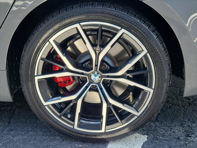 Used 2022 BMW 530i xDrive w/ M Sport Package AWD/4WD image 11