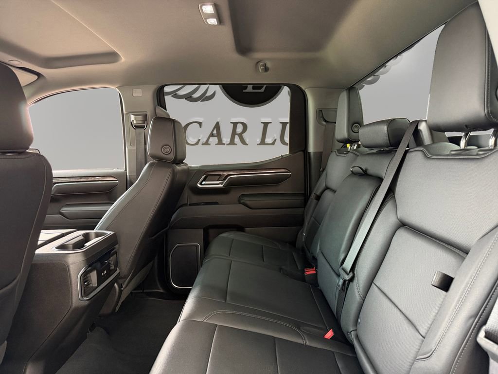 Used 2023 Chevrolet Silverado 1500 LTZ RWD image 13