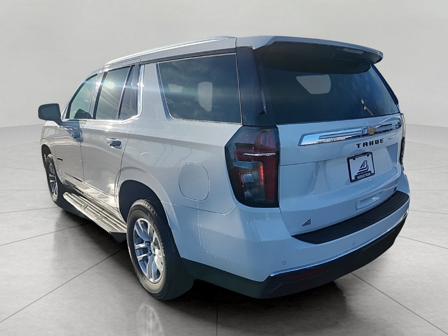 Used 2023 Chevrolet Tahoe LT w/ Luxury Package image 6