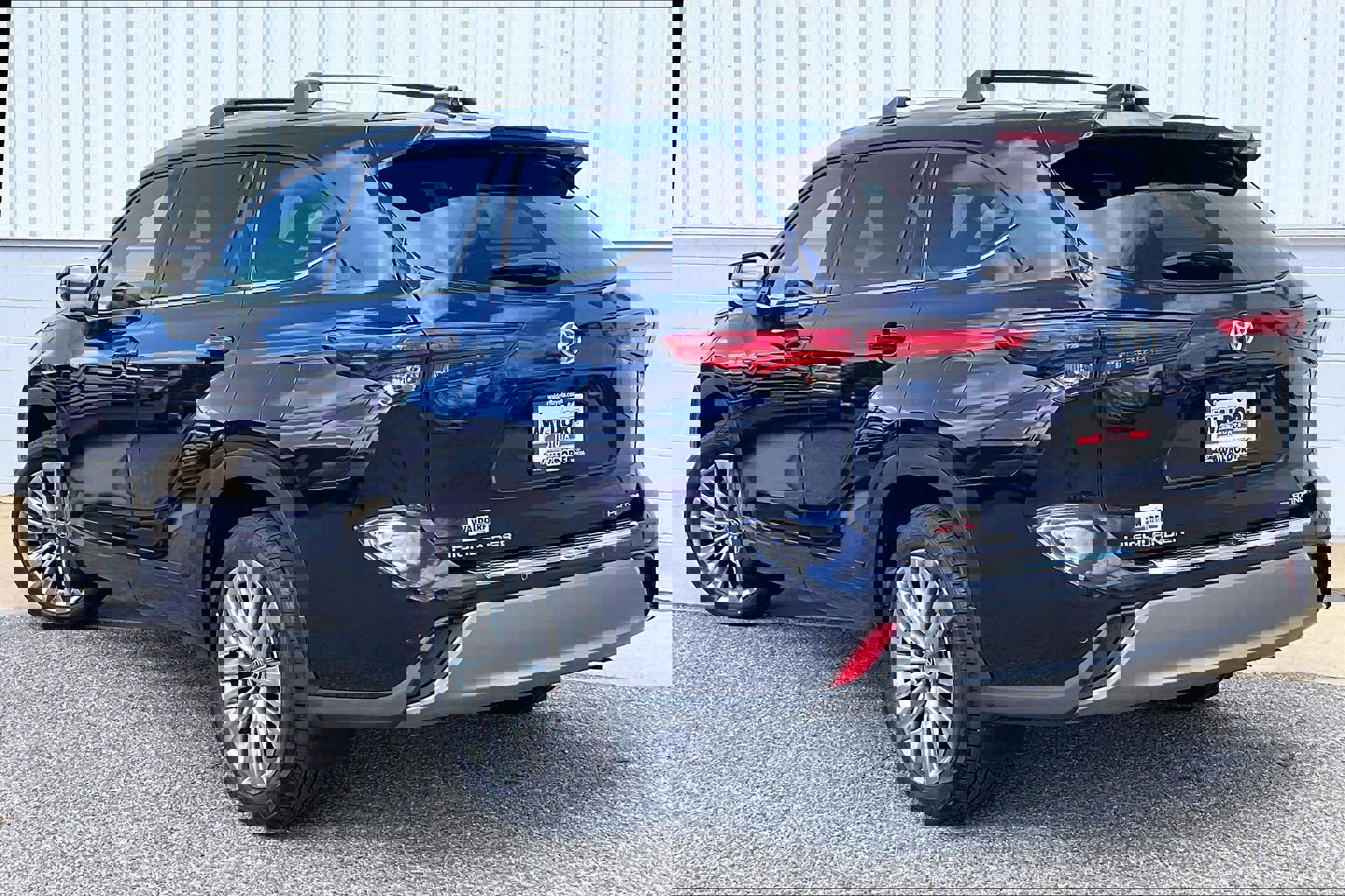 Used 2023 Toyota Highlander Platinum image 15