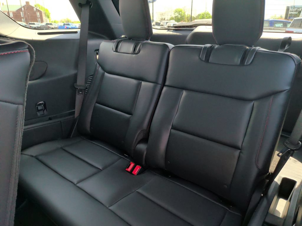 New 2026 Ford Explorer ST-Line w/ ST-Line Street Pack AWD/4WD image 13
