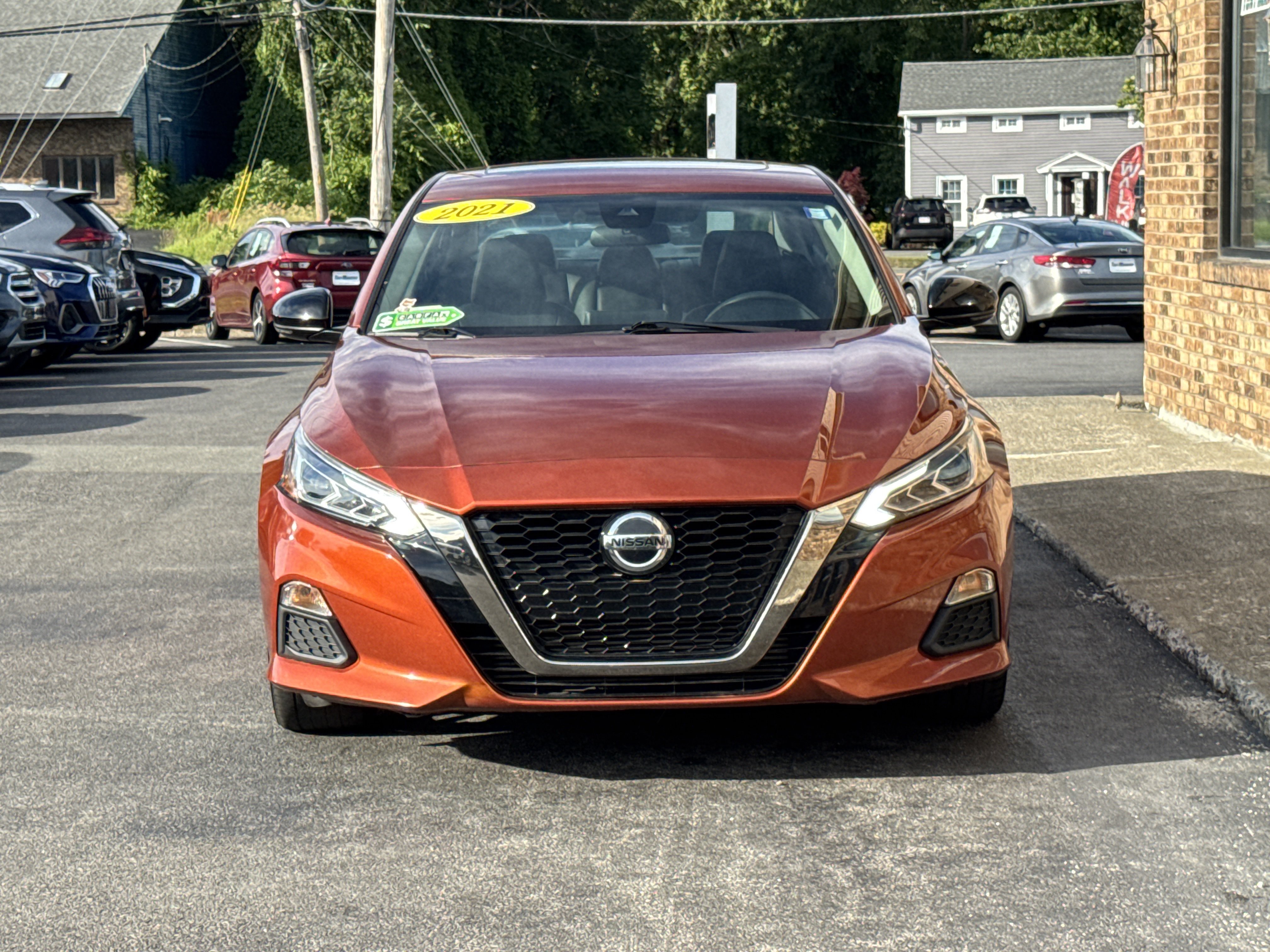 Used 2021 Nissan Altima 2.0 SR FWD image 8