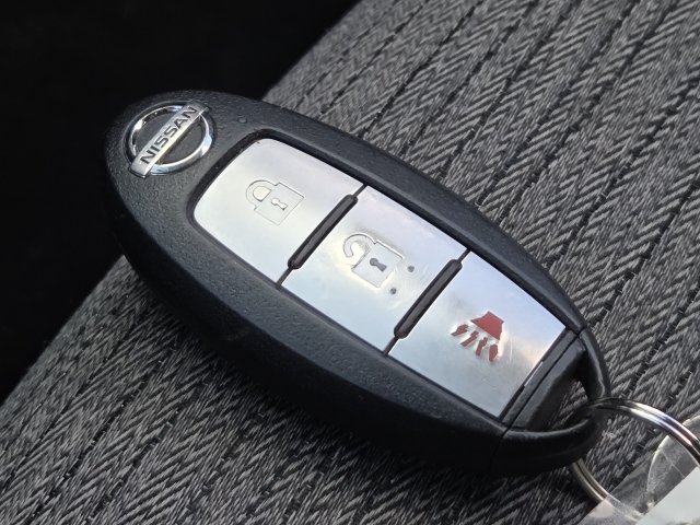 Used 2021 Nissan Rogue S AWD/4WD image 22