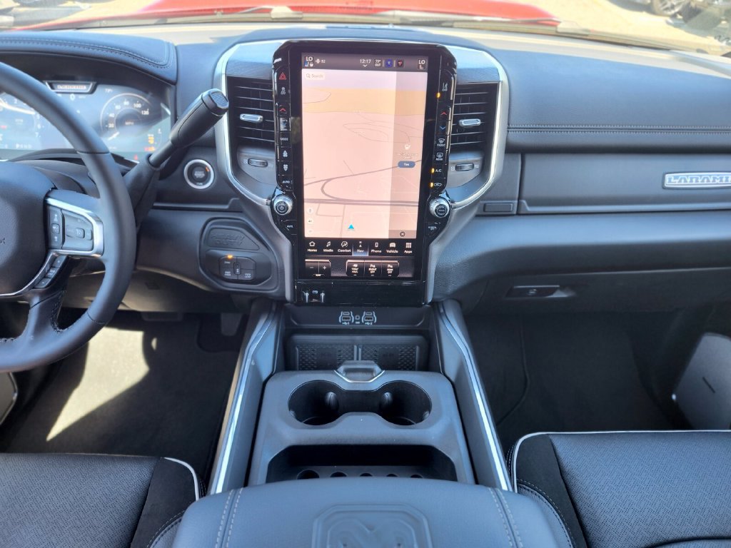 New 2026 RAM 2500 Laramie AWD/4WD image 14
