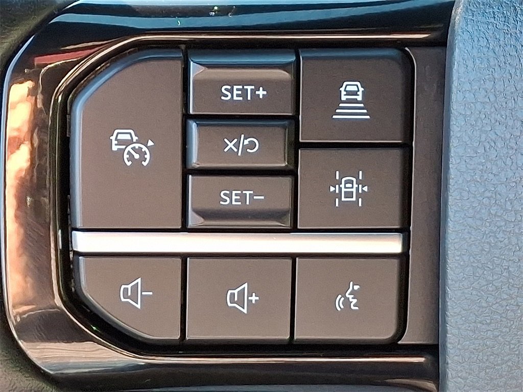 Used 2023 Ford F150 Lightning Platinum image 21