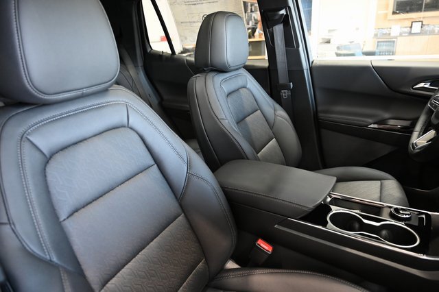 New 2026 Chevrolet Equinox LT w/ Convenience Package II image 8