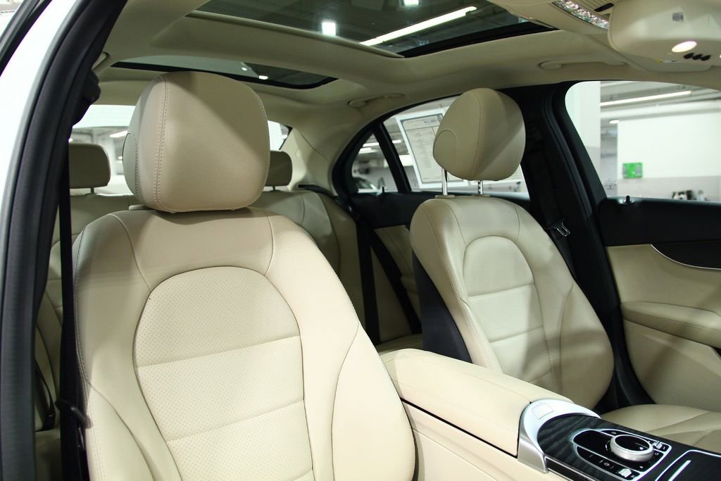 Used 2017 Mercedes-Benz C 300 4MATIC Sedan image 24
