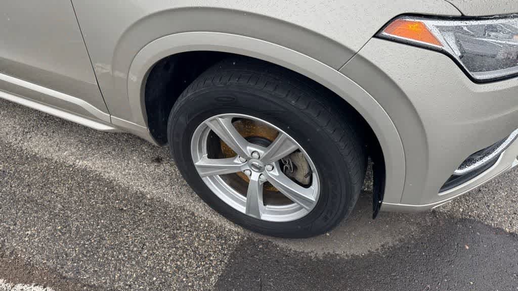 Used 2016 Volvo XC90 T5 Momentum AWD/4WD image 9