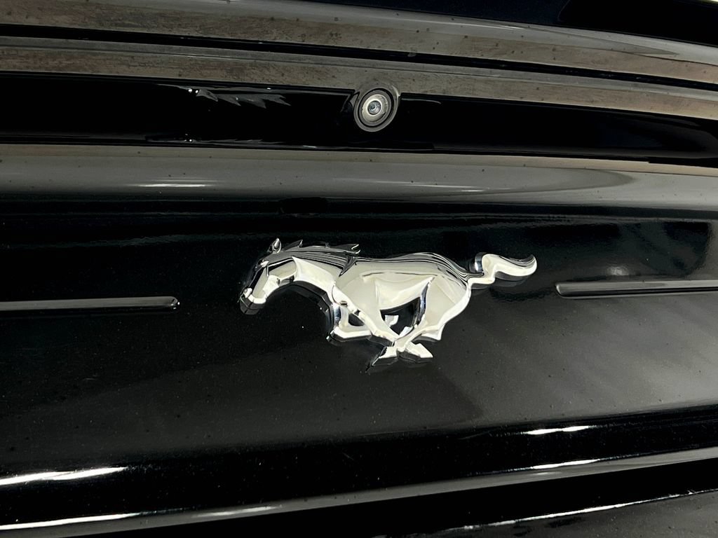 Used 2022 Ford Mustang Premium RWD image 39