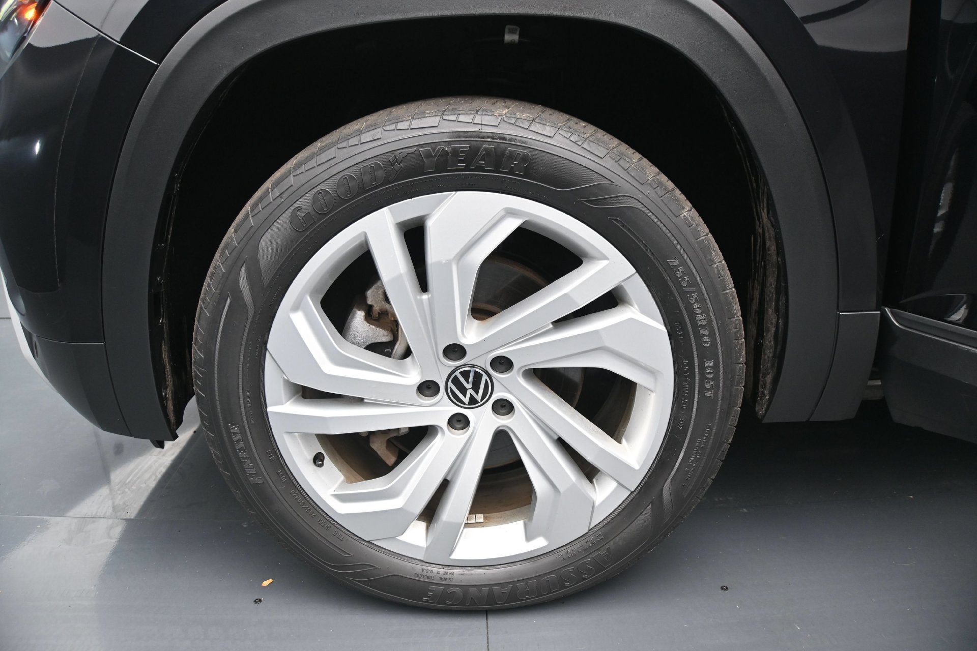 Used 2023 Volkswagen Atlas SE w/ Panoramic Sunroof Package AWD/4WD image 28
