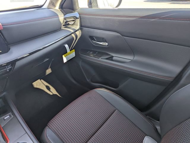 New 2026 Nissan Kicks SR w/ Cold Weather Package image 16